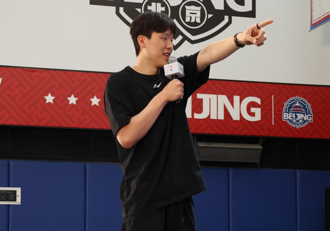 开云-直播吧：男篮集训名单只增不减！杨瀚森领衔 有热门球员将缺席！